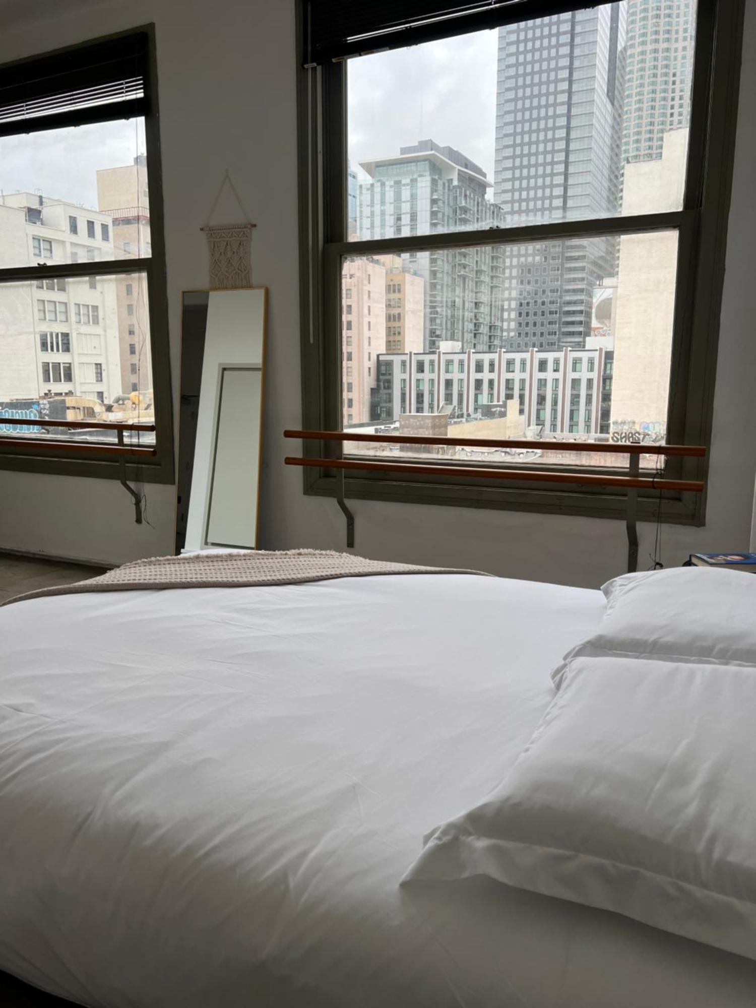 Appartamento Historic Downtown La Loft - Urban Charm Los Angeles Esterno foto